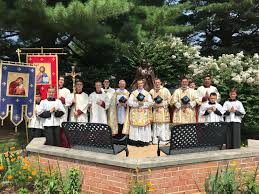 First Solemn High Mass Of Newly Ordained Canon Benjamin Norman In His Home Parish St John The Beloved Mclean Virginia Cong Catholic Solemn Catholic Church