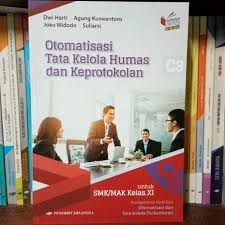 Menghargai demikian soal pkn kelas xi semester genap telah kami paparkan semuanya, termasuk kunci jawaban dan pembahasan soal pkn. Otomatisasi Tata Kelola Humas Dan Keprotokolan Smk Mak Kelas 11 Xi Edisi K13 Ki Kd Shopee Indonesia