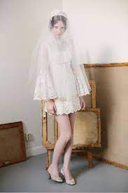 Esclusivoabito da sposa 2021 corto abito da sposa vintage anni '50 abito da sposa senza maniche con chiusura bateau milanoo. Gli Stili Della Sposa La Sposa Vintage Anni 70 Matrimonio A Bologna Blog