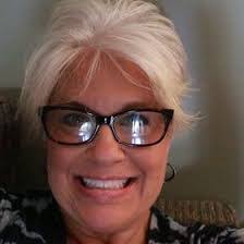 Lisa Wareham's Instagram, Twitter & Facebook