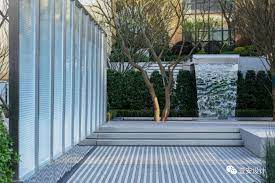 质朴快乐的复苏 共享模式下 废弃街角绿地蝶变城市会客厅 floating plants landscape design high rise building