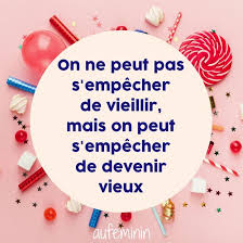 28 Phrases Rigolotes Pour Souhaiter Un Anniversaire Souhaiter Un Anniversaire Gif Bon Anniversaire Souhaiter Bon Anniversaire