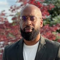 Dowell Smith's Instagram, Twitter & Facebook