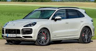 بورش كايان جي تي أس 2021 الجديدة بالكامل مزيد من القوة والكفاءة والتشويق موقع ويلز porsche cayenne gts porsche cayenne gts