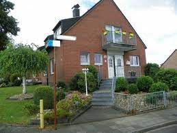 15 häuser zu verkaufen 52477 alsdorf (kreis städteregion aachen) ab € 70.000 von privat, provisionsfrei* & makler sowie private kaufgesuche für „haus kaufen 52477 alsdorf (kreis städteregion aachen) jetzt kaufgesuch erstellen und beim hauskauf ohne makler provisionsfrei* kaufen Haus Zum Verkauf Lange Hecke 34 52134 Herzogenrath Aachen Kreis Mapio Net