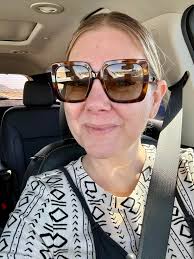 Who wants to do a live tonight at 6pm let me know ASAP @everyone