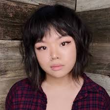 Medium Haircut For Round Faces 2020 Mediumhairstyles Mediumbrown Mediums In 2020 Round Face Haircuts Asian Hairstyles Round Face Hairstyles For Round Faces