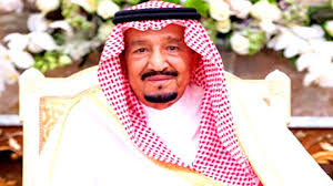 نقل العاهل السعودي إلى المستشفى دخل العاهل السعودي الملك سلمان بن عبد العزيز إلى السعودية الملك سلمان بن عبدالعزيز مرض Www Alayyam Info In 2020 Hats Fashion Visor