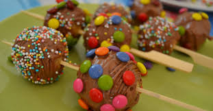 Die Besten Cake Pops Mit Oder Ohne Thermomix Backen Kindergeburtstag Cake Pops Grundrezept Kekse Kindergeburtstag
