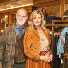 Markus meindl führt das modeunternehmen meindl aus bayern, das für trachten und als es um die ledersitze seines porsche 356 a ging, kannte markus meindl keine kompromisse: Meindl Bekleidung Meindl Salzburg Wir Bedanken Uns Bei Allen Die Unsere Gestrige Eroffnungsfeier In Salzburg Zu So Einem Grossartigen Fest Gemacht Haben Jedes Fest Ist Nur So Gut Wie Seine Gaste