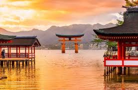 Check spelling or type a new query. Perjalanan Ke Kuil Itsukushima Di Miyajima Sebuah Warisan Dunia Dengan Gerbang Di Tengah Laut