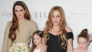 Lisa marie presley's son and elvis presley's grandson, benjamin keough, has died at 27. Lisa Marie Presley S Last Photo Alongside Son Benjamin Has Fans Expressing Their Condolences