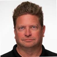 Tom Muffler's Instagram, Twitter & Facebook