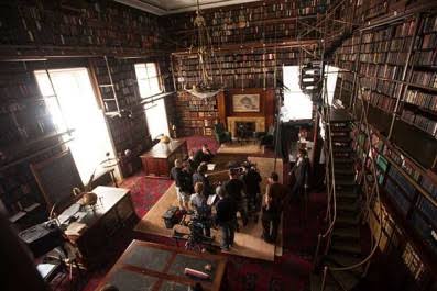 Set Decor / Directors Chair: James Marsh: THE THEORY OF EVERYTHING