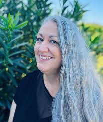 Brooke Thompson's Instagram, Twitter & Facebook