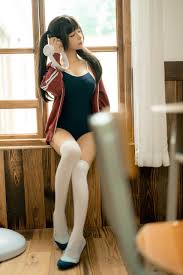 蠢沫沫午后课间写真图片鉴赏