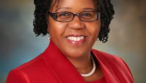 Lynn Ward Gray rejoins Battle Creek City Commission