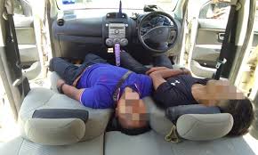 Sentiasa peka dengan bau dalam kereta anda. Ketahui Bahaya Tidur Dalam Kereta Dan Bagaimana Gas Karbon Monoksida Boleh Membunuh