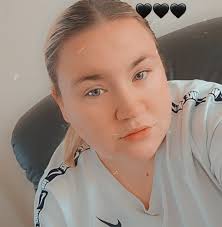 Looking for a dog groomer with availability for this week please 🙏🏼 The  lady I usually use is fully booked till January (Lily's pampered paws) just  before anyone tags Lily🤣x