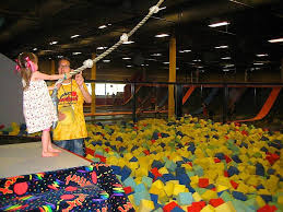 Trampoline Park Salones De Fiestas Diseno De Interiores Moderno Parques