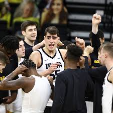 The hawkeyes have been a roll locking up new commits so we had on black heart gold pants' managing editor, jp, on to gives us an overview on the recruiting efforts and success the hawkeyes have had recruiting. Q A With Black Heart Gold Pants On Iowa Basketball On The Banks