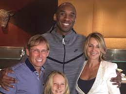 Nel 1994 si fidanzò con il ginnasta americano bart conner, conosciuto a montreal 1976 (di quattro anni più vecchio) e fece ritorno per la prima volta in romania. Bart Conner On Twitter Simply Devastating Our Prayers Are With Vanessa And The Girls R I P Kobebryant