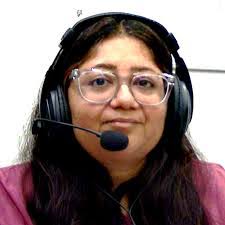 Purvi Dave's Instagram, Twitter & Facebook