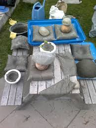 Pin Von Marianne Rocher Auf Werkstatt Selbermachen Beton Trittsteine Garten Betongarten