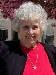 Rosalie Benoit's Instagram, Twitter & Facebook