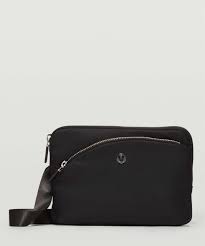 Lululemon Curved Lines Crossbody Bag - Black - lulu fanatics