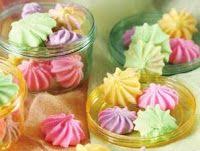 Resep Permen Berikut Ini Bisa Anda Praktekan Ketika Sedang Mempunyai Banyak Sisa Putih Telur Ketika Membuat Cake Biasanya Putih Telur Aka Indonesian Desserts Mochi Cake Snack Recipes