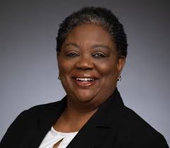 Malinda Parsee's Instagram, Twitter & Facebook