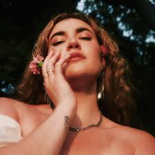 Carina Marie's Instagram, Twitter & Facebook