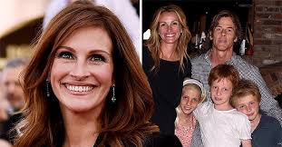 Her birthday, what she did before fame, her family life, fun trivia facts, popularity family life. Julia Roberts Was Raised A Christian But Converted To Hinduism Inside Her Religious Journey