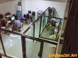 Sedang mencari partisi ruangan untuk interior rumah ? Sekat Ruang Kantor Dari Aluminium Minimalist Art