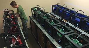 Seus Corp Is Mass Manufacturing Minecraft Characters Via Makerbot 3d Printers 3dprint Com The Voice Of 3d Printing Additive Manufacturing Makerbot 3d Printing Computer Assisted Design