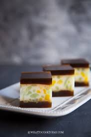Cendol Agar Agar Cake Make This Popular Southeast Asian Dessert Cendol In The Form Of 3 Layer Agar In 2020 Asian Desserts Holiday Dessert Recipes Fall Dessert Recipes