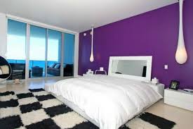 Terlebih lagi, warna cat kamar tidur putih sangat mudah untuk dikombinasikan dengan warna lainnya. 46 Cat Dinding Ungu Putih Inspirasi Penting