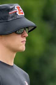 Burrow watches Bengals-Packers practice, but his absence as a player was  noticeable