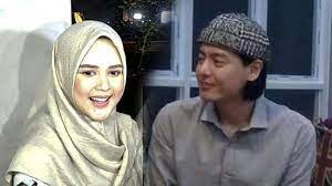 Pada video tersebut, cut meyriska menceritakan pada 16 juni roger danuarta mengalami demam. Cut Meyriska Roger Home Facebook