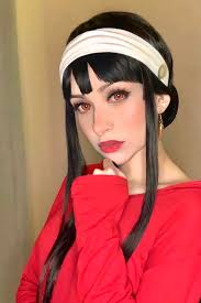 YOR FORGER COSPLAY instagram: @_marianacamargo