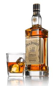 Top 5 cele mai bune whiskey bourbon pe care trebuie să le incerci academia barbatilor blog invață să alegi corect scotch vs whiskey vs whisky vs bourbon vs rye bautura online ro Ghim Tren My Style