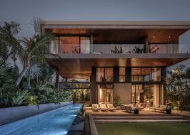 This beautiful designer villa is at a secluded end of the island, with sea on three sides, a private beach and freshwater pool. Designer Heaven In Perenenan Canggu Aktualisierte Preise Fur 2021