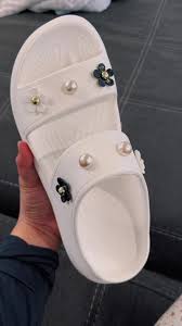 Thank u for my new crocs 🐊 @Yvette @adam arkwright #crocs #crushsanda...