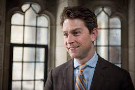 William amos apologized, saying he forgot to turn the camera off while changing after a jog. Environmental Lawyer Will Amos Talks About Life Inside The Trudeau Government Canada S National Observer News Analysis