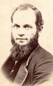 Suzan Moore here's a photo of Dan Henderson and his wife Jane Nugent with  his niece Agnes Henderson (brother John's daughter) and Agne's niece Jean  Wright (her sister Jeans daughter). It would