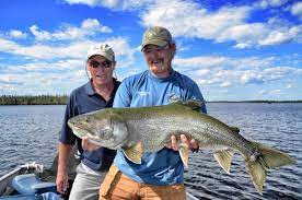 A Day At A Fishing Lodge In Manitoba Fishing Lodge Lake Lodge Master Angler