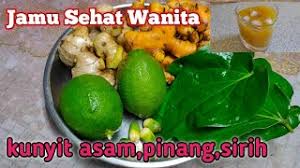 Cuci bersih kunyit yang masih segar, kemudian kupas kulitnya. Resep Jamu Sehat Wanita Kunyit Asam Pinang Daun Sirih Ala Celisa Youtube