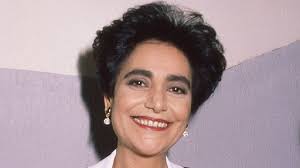 Mia means 'my', 'mine', or 'bitter'. Mia Martini Spunta Un Brano Inedito