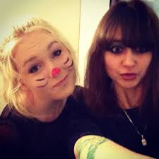 Sasha Holder (@SashaHolder)